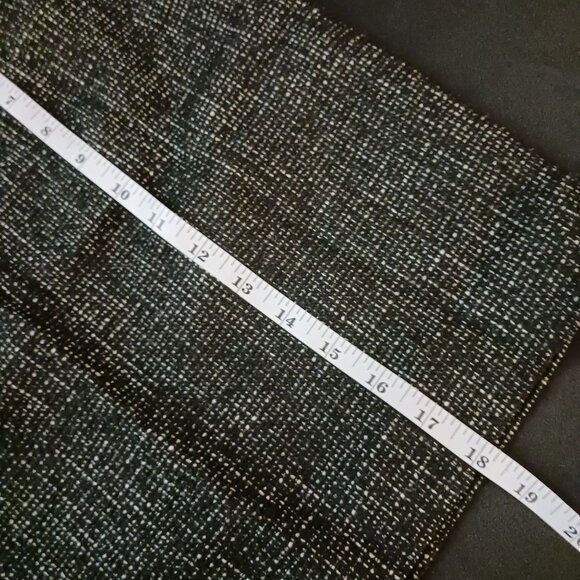 Halogen Black/White Tweed Wool Blend Mini Skirt, Size 2, Back Zipper - Picture 8 of 8